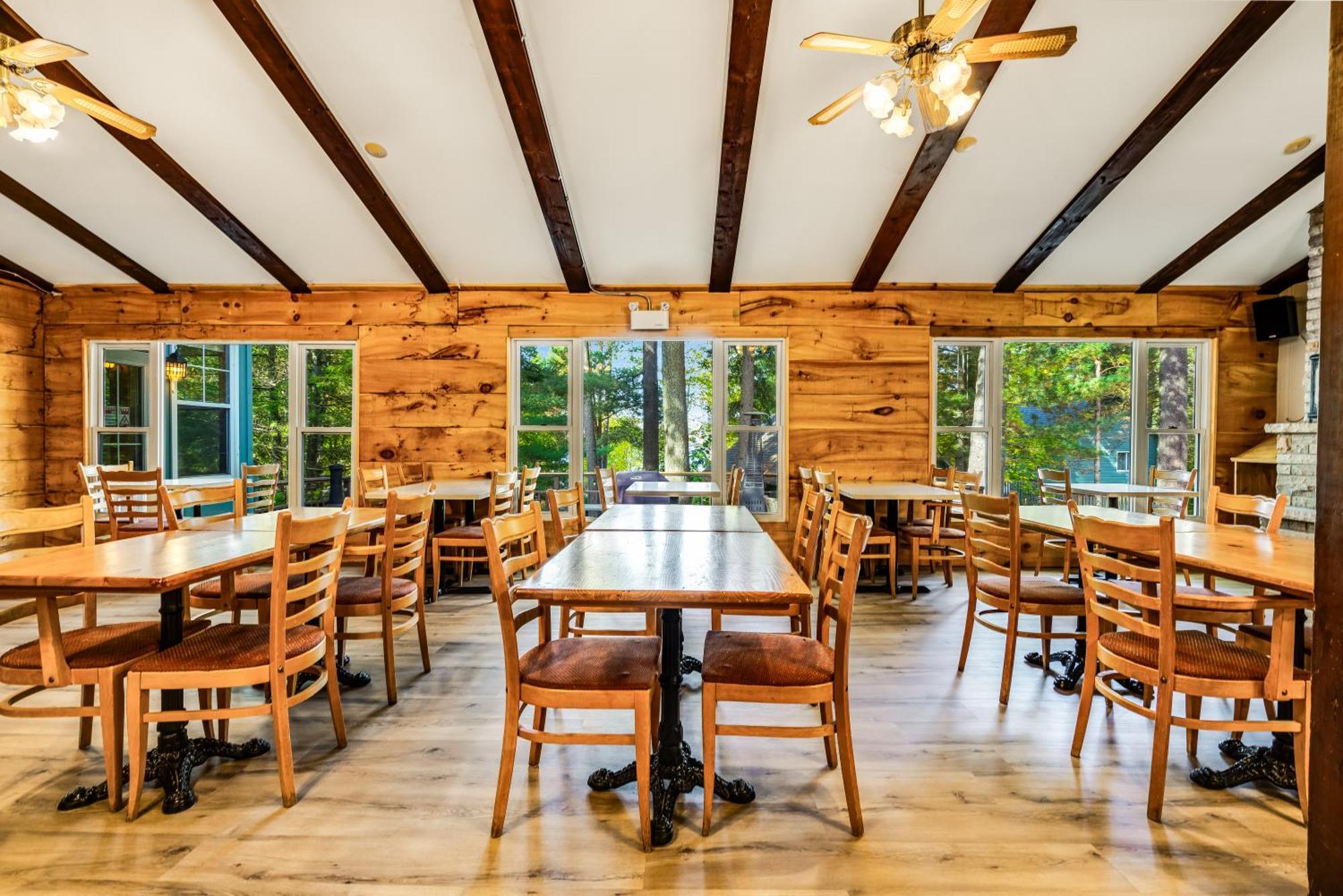 Вілла Muskoka Waterfront Retreat Dwight Екстер'єр фото