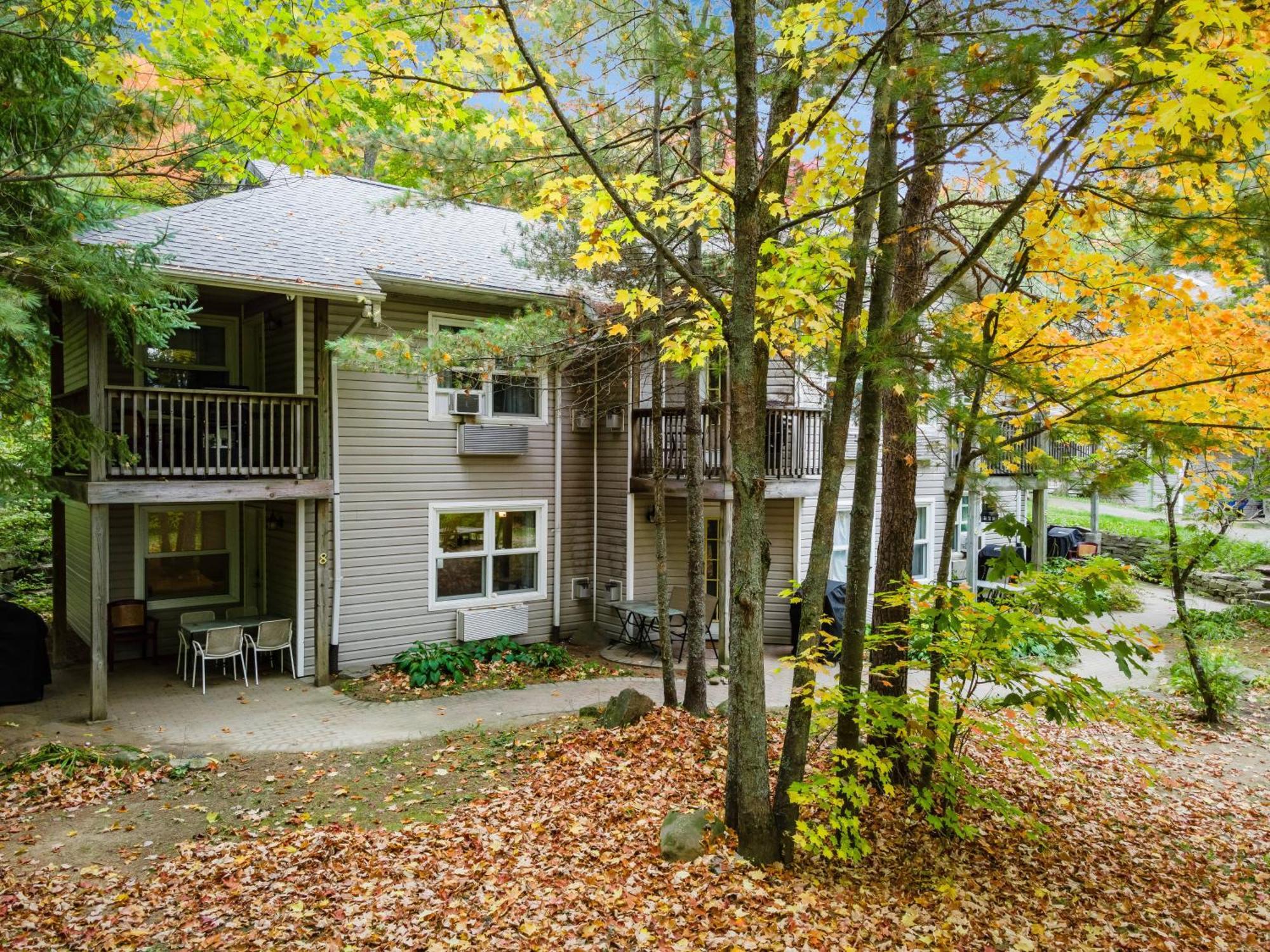 Вілла Muskoka Waterfront Retreat Dwight Екстер'єр фото