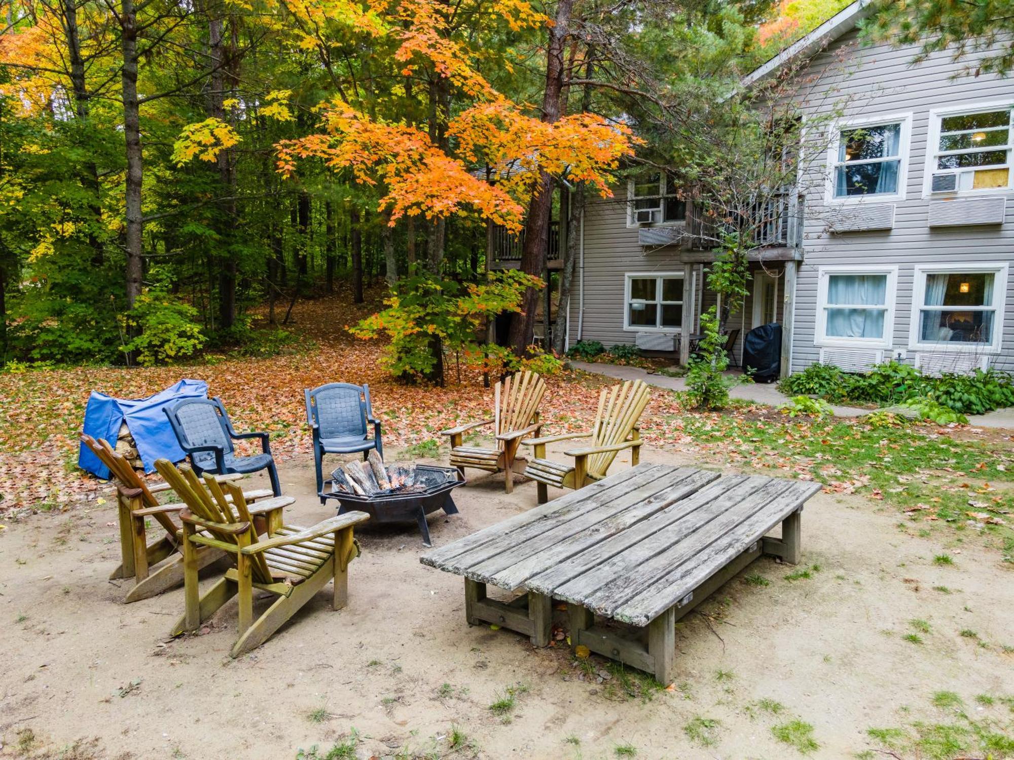 Вілла Muskoka Waterfront Retreat Dwight Екстер'єр фото